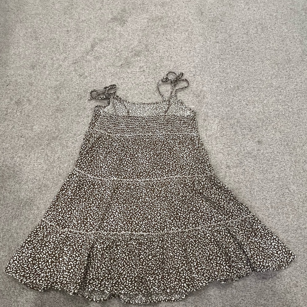Girls dress.